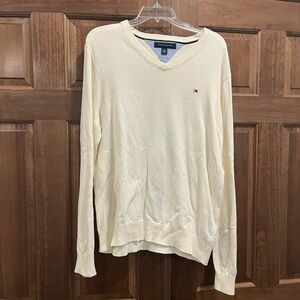 Tommy Hilfiger Men’s Off-White Classic V-Neck Sweater, Size Large